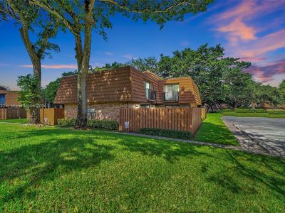 2572 Camelot Ct, Hollywood, FL, 33026