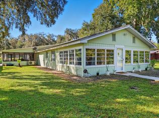 11641 E Salmon Dr, Floral City, FL 34436