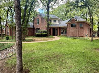 207 Royal Oaks Pl, Denton, TX 76210