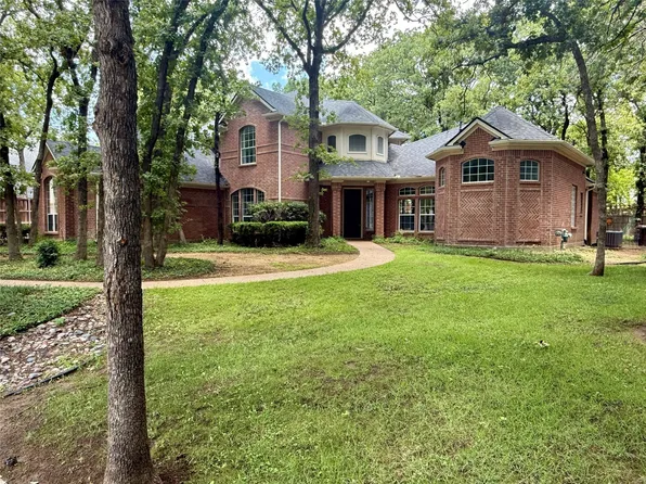 207 Royal Oaks Pl, Denton, TX 76210