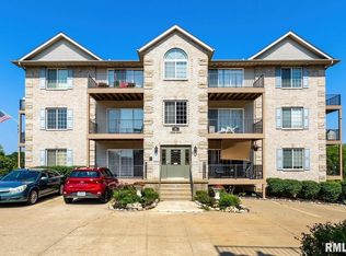 2953 Holiday Ct, Bettendorf, IA 52722