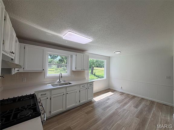 4th image of 109 Kiefner St