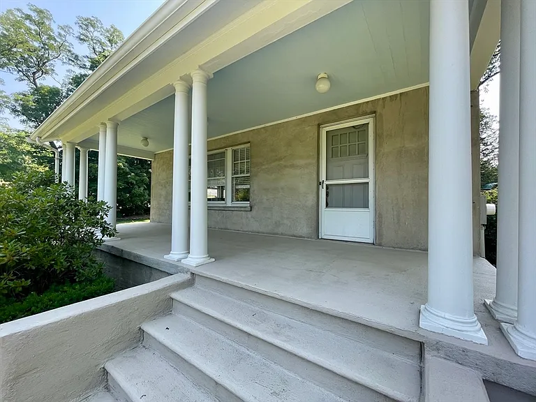 273 Main St — Photo 3