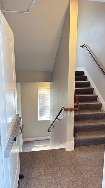 center staircase