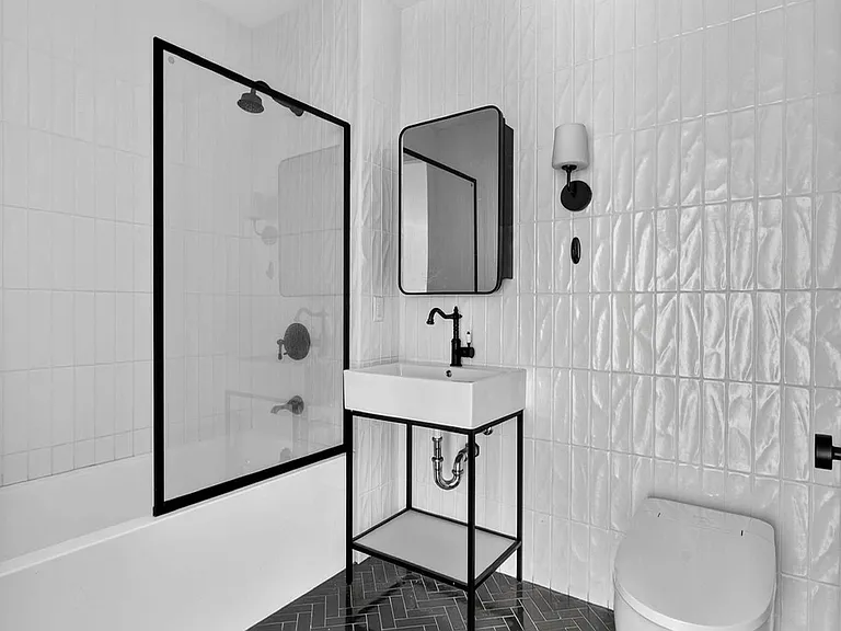 270 Sullivan Pl #4D — Photo 10