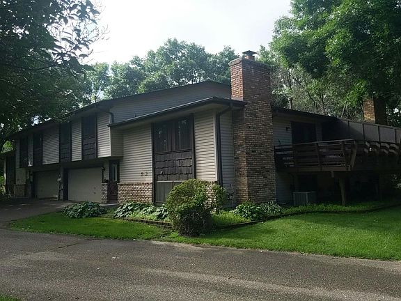 5th image of 7710 York Ln N
