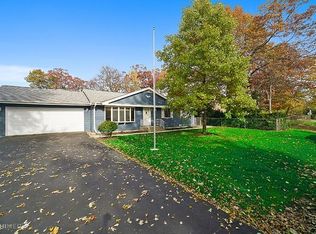 18248 W Timber Ln, Grayslake, IL 60030