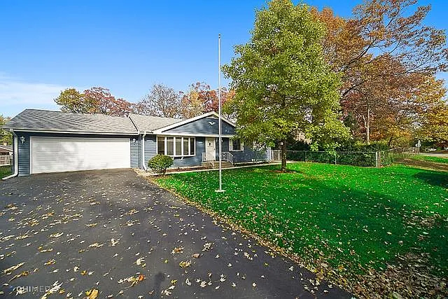 18248 W Timber Ln photo 1