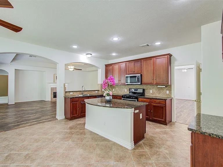 7814 Heron Lakes Dr — Photo 18