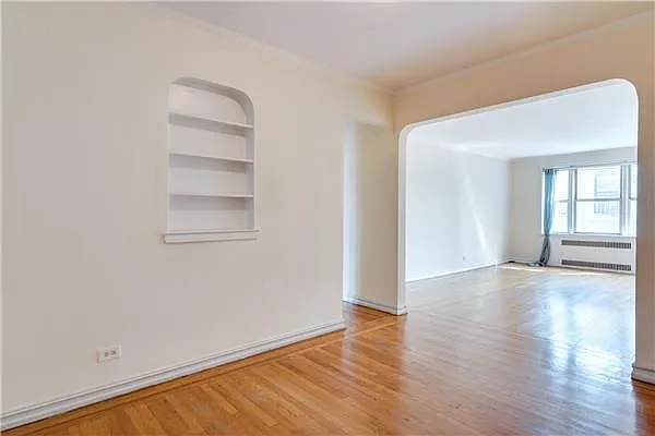 Rented by Century 21 Metropolitan | media 64