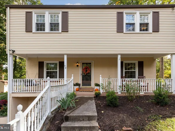 72 Carol Ln, Malvern, PA 19355