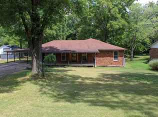 528 Chester Levee Rd, Jackson, TN 38301