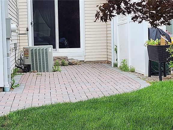 4th image of 137 Deseyn Dr