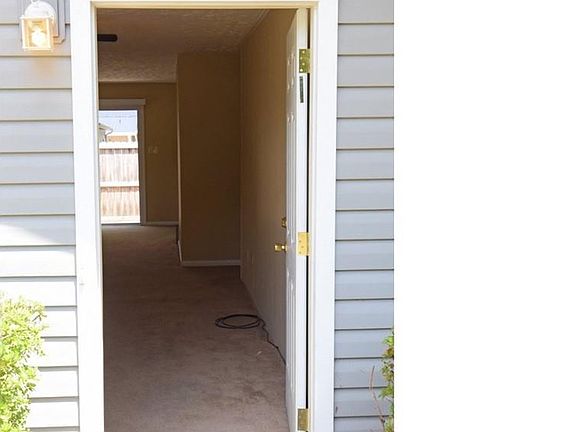 3rd image of 3705 Cherry Blossom Ln