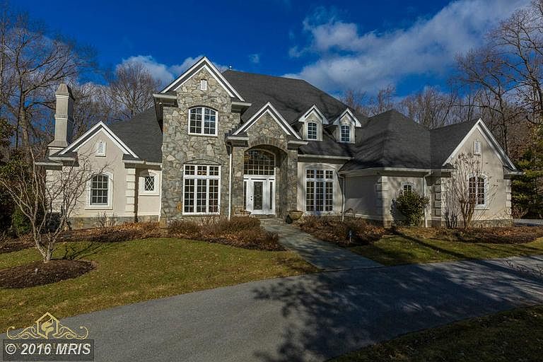 1st image of 5027 Huntwood Manor Dr