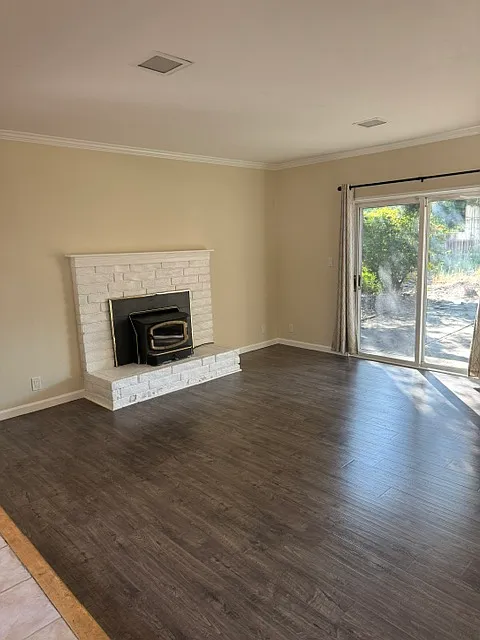 3 bed, 1732 sqft, $3,650 — Photo 4