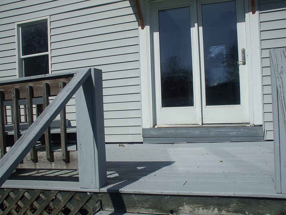 209 N Avon Ave Wadsworth OH 44281 Zillow