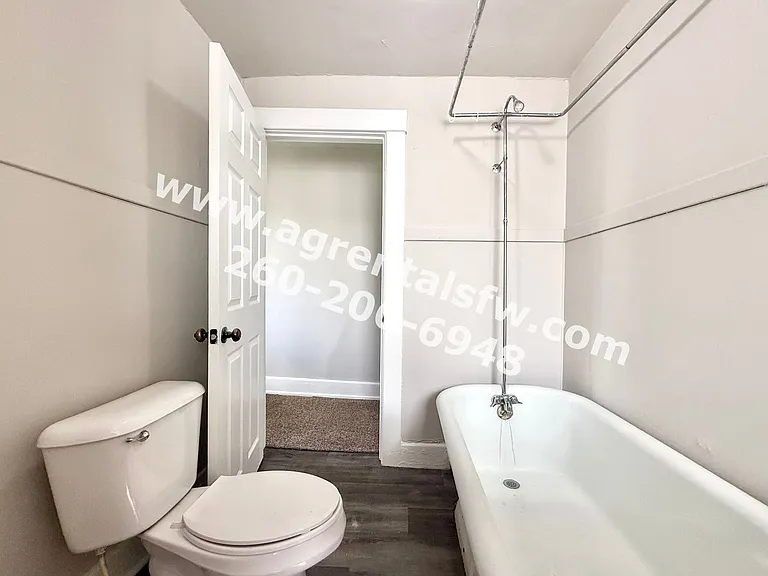 1023 Hamilton Ave — Photo 9