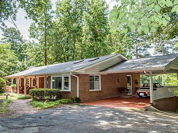 5th image of 420 Lakeshore Dr
