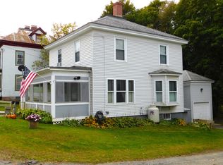 14 Forest St, Dexter, ME 04930
