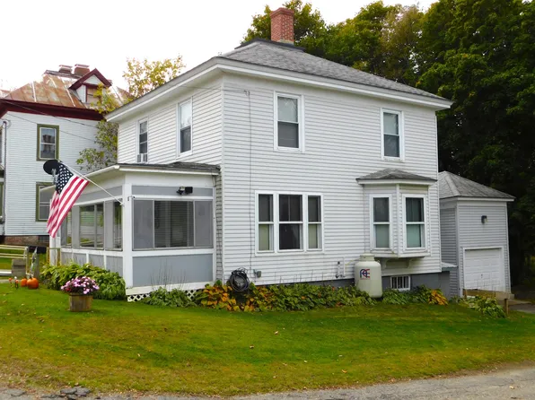 14 Forest Street, Dexter, ME 04930