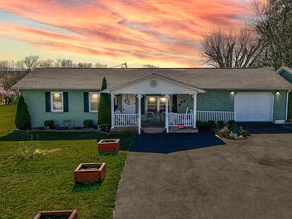 2nd image of 1539 Wyan Rd