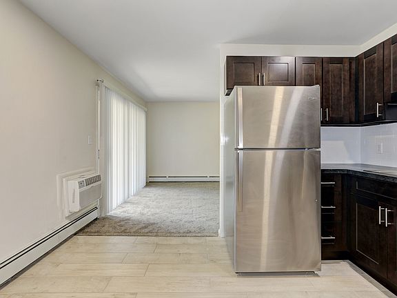 5th image of 152 Hickory Corner Rd #508