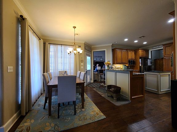 5th image of 413 Hamptonridge Rd