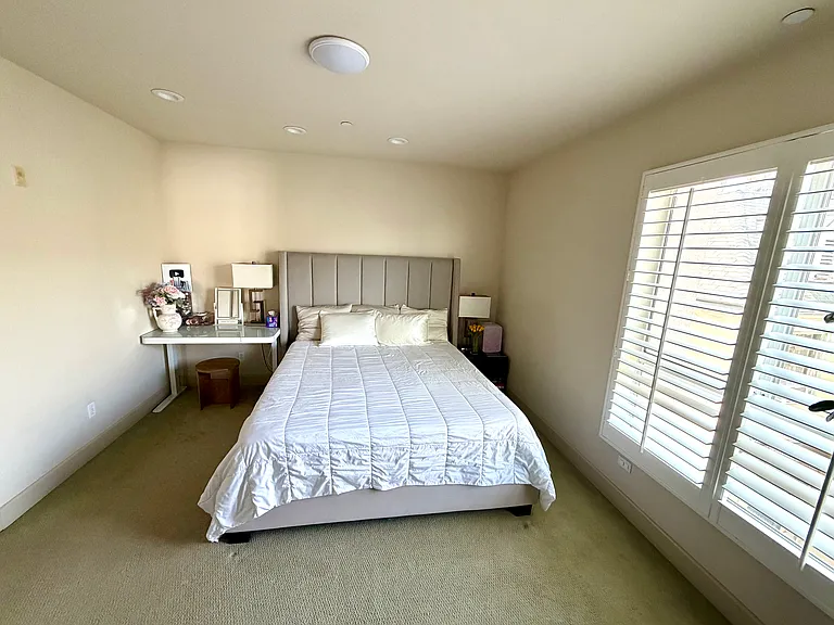 848 Irolo St #205 — Photo 5