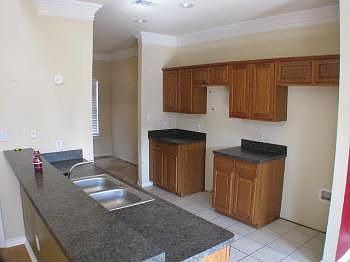 4th image of 2406 Creekwood St