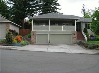 16296 Barlow Dr, Oregon City, OR 97045