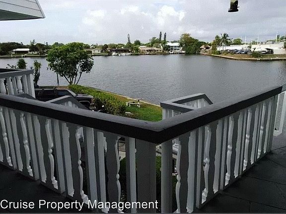 4th image of 519 W Kalmia Dr #3