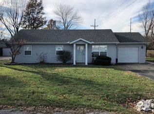 601 Jacob St, Saint Jacob, IL 62281
