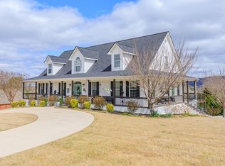 47 Legacy Dr, Ringgold, GA 30736