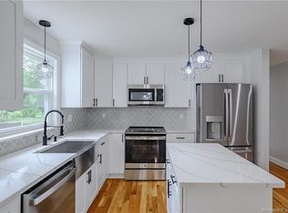 62 Old Ellington Rd, Broad Brook, CT 06016