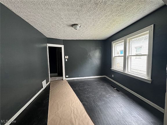5th image of 12001 Dove Ave
