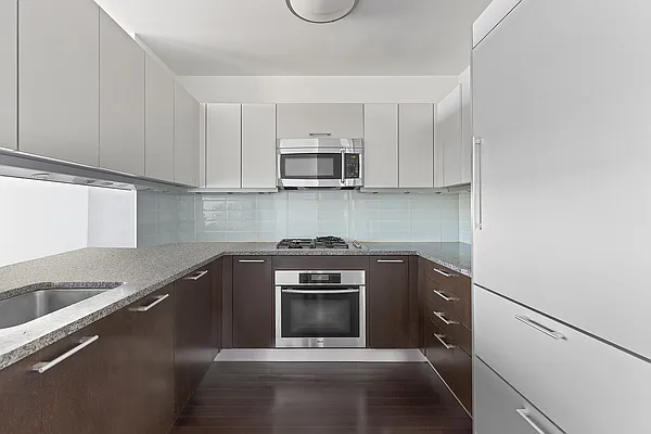 Sold by BLU Real Estate | media 4