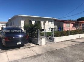 99 NW 48th Ct, Miami, FL