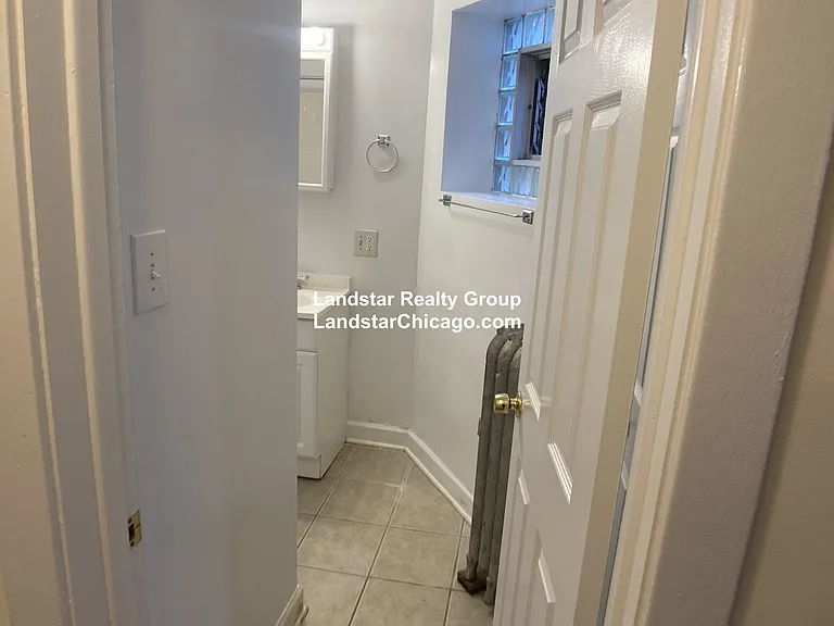 2453 N Spaulding Ave #3 — Photo 12