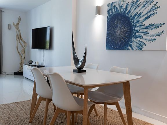 2nd image of 2301 Collins Ave APT 612