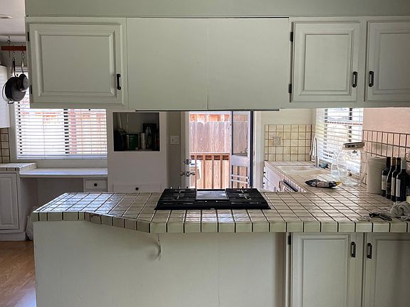 5th image of 652 N Genevieve Ln #652