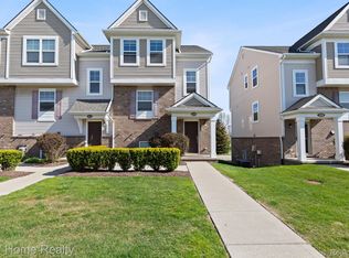 3208 Johanna Ware W, Wixom, MI 48393