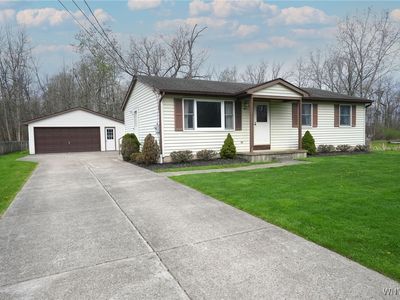 1194 S Penora St, Depew, NY, 14043