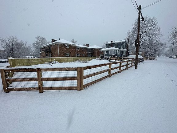 5th image of 1832 Mears Ave