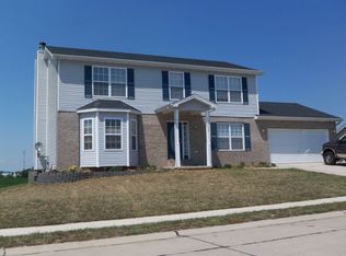 543 Shamrock Dr, Waterloo, IL 62298