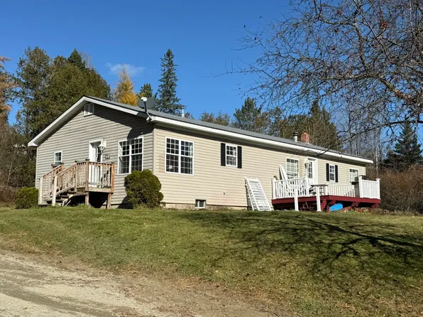 218 Holbrook Drive, Greensboro, VT 05842