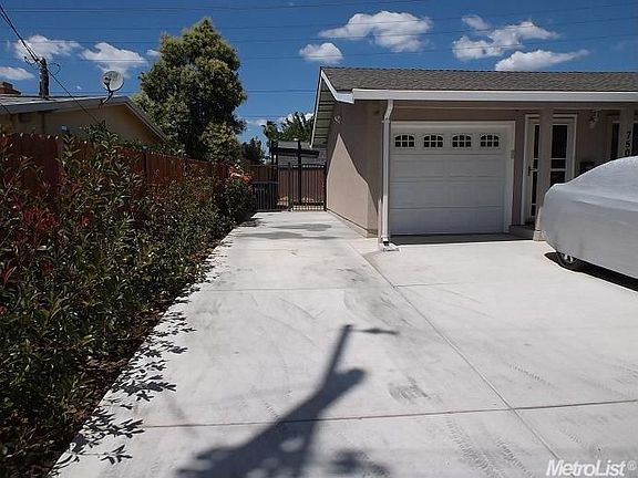 2nd image of 7505 Vallecitos Way