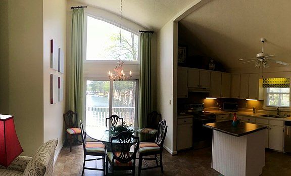 2nd image of 125 Baywood Cir