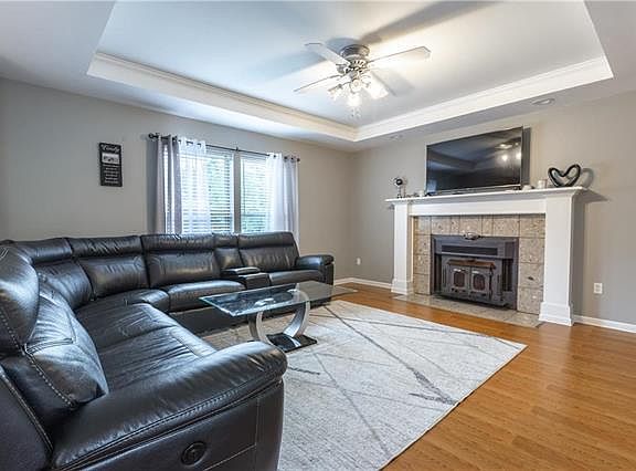 4th image of 8704 N Shannon Ave
