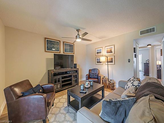 3rd image of 3000 Gulf Shore Blvd N APT 205